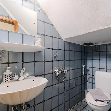 Jasmine 3-Bdrm Maisonette, Sea & Pine Tree Views בית נופש