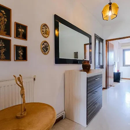 Jasmine 3-Bdrm Maisonette, Sea & Pine Tree Views *