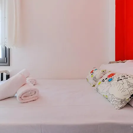 בית נופש Jasmine 3-Bdrm Maisonette, Sea & Pine Tree Views