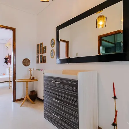 בית נופש Jasmine 3-Bdrm Maisonette, Sea & Pine Tree Views